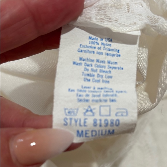 Vintage White Chemise - Picture 7 of 7